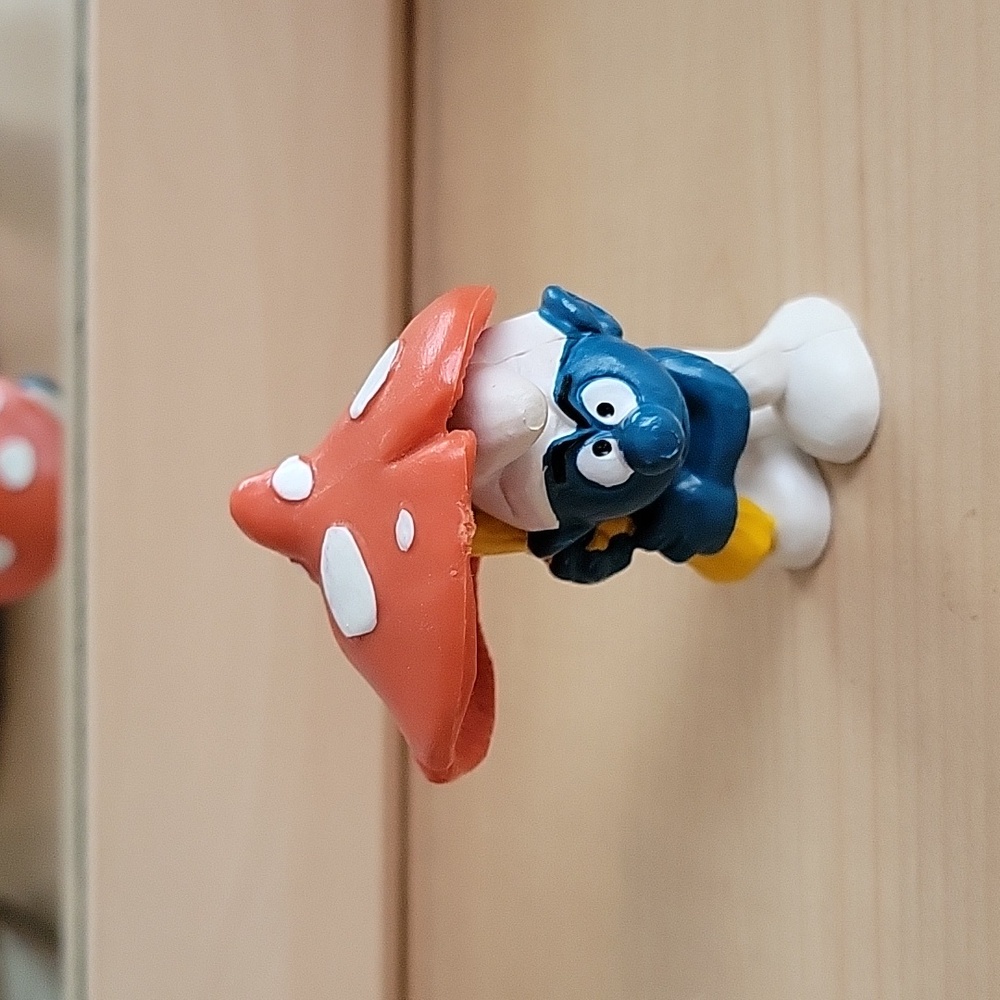 Smurf Peyo Schleigh Mushroom Umbrella 1979